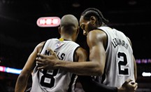 Los Spurs consiguen su récord de victorias (64) con Leonard y Aldridge al frente
