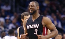 Wade emerge en los momentos más delicados de Miami Heat