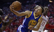 Los Warriors arrasan en Houston con 40 puntos y 7 triples de Stephen Curry
