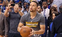 Stephen Curry tuvo otra semana feliz en la NBA