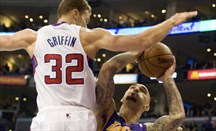 Blake Griffin impuso su ley ante los Lakers