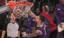 Los Lakers machacan a los Warriors en el Oracle sin LeBron James