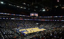 Imagen de un partido de temporada regular de la NBA disputado en Londres
