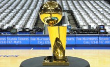 La NBA abre el telón con LeBron, Curry, Rose y Davis vestidos de corto