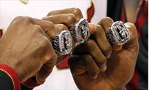 Incautados 28 anillos falsificados de campeón de la NBA
