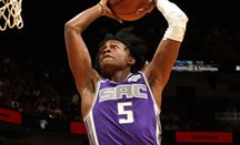 Sacramento Kings pierde a De'Aaron Fox por lesión