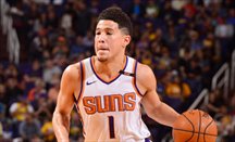 Devin Booker se lesiona en el último cuarto del Raptors-Suns