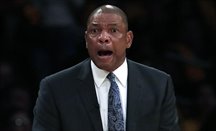 Doc Rivers criticó el arbitraje del Rockets-Clippers