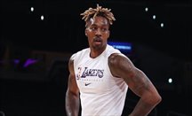 Howard podría seguir en Lakers