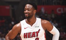 Wade pasa a Jordan y ya es el exterior con más tapones en la NBA