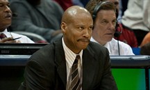 Los Lakers negocian la incorporación de Byron Scott como nuevo entrenador del equipo