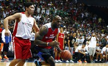 LeBron James jugó con los mejores universitarios filipinos