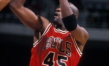 Michael Jordan lució el 45 con los Bulls en 17 partidos