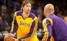 Desastrosa derrota de los Lakers ante Milwaukee con 25 puntos de Pau Gasol