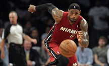 LeBron James bate el récord de anotación en playoffs de la historia de Heat