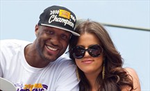 Lamar Odom y Khloe Kardashian celebran el título de los Lakers en 2010