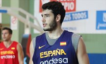Álex Abrines, entrenando con España, ya no siente dolor en la rodilla lesionada