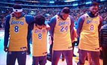 Jugadores de Lakers rinden tributo a Kobe Bryant