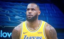 Antetokounmpo choca contra los Lakers de LeBron