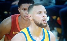 Curry recuperó su mejor juego en la segunda parte