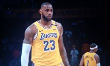 Lakers se mete en los playoffs con un triple espectacular de LeBron