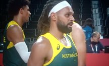 Australia rompe su maleficio: bronce olímpico con 42 puntos de Mills