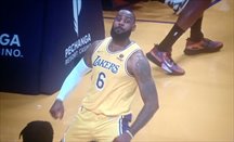 Lakers sufre para ganar a Sacramento de la mano de LeBron