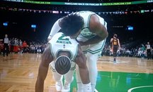 Brown se lesionó pronto pero los Celtics se levantaron