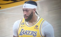 Regresa Davis, debuta Hachimura y los Lakers derrotan a los Spurs