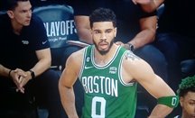 Boston Celtics se aferra a los playoffs tras reaccionar en la segunda parte