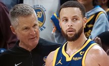 Kerr y Curry se han mostrado muy críticos con los árbitros del Warriors-Lakers