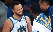 Warriors se impone a los Knicks en el Madison con Curry y Kuminga al frente