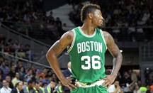 Boston Celtics ejerce sus opciones sobre Smart, Young y Olynyk