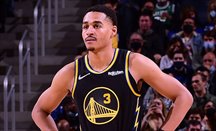 Warriors se impone a Utah en una horrible noche de Curry en el tiro
