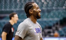Kawhi Leonard salió triunfal en su debut con Clippers