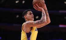 Kuzma resolvió el Lakers-Nuggets con un triple