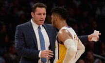 Walton ya no es entrenador de los Lakers