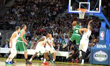 Isaiah Thomas fue de menos a más en el Real Madrid-Boston Celtics