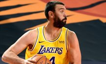Marc Gasol sale de los Lakers