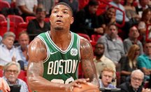 Boston Celtics suspende a Marcus Smart por perder el vuelo a Florida