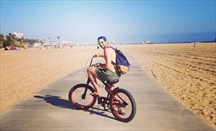 Ricky Rubio se dirige a la playa en Santa Mónica (California)