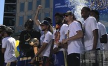Oakland celebra el título de Warriors a lo grande