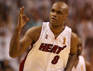 Antoine Walker cuando jugaba en Miami Heat, con los que logró el anillo de 2006