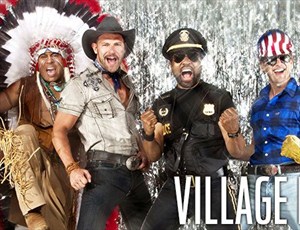 Cartel anunciador de la actuación de Village People