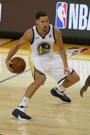 Klay Thompson fue el máximo anotador del Warriors-Spurs