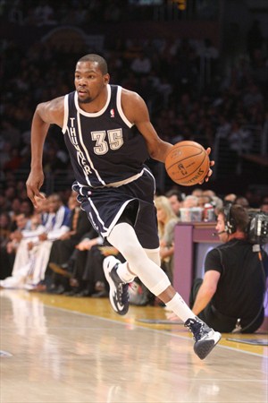 Kevin Durant tuvo un regreso apoteósico ante los Suns