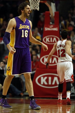 Pau Gasol, en el partido que disputaron anoche los Lakers con los Bulls