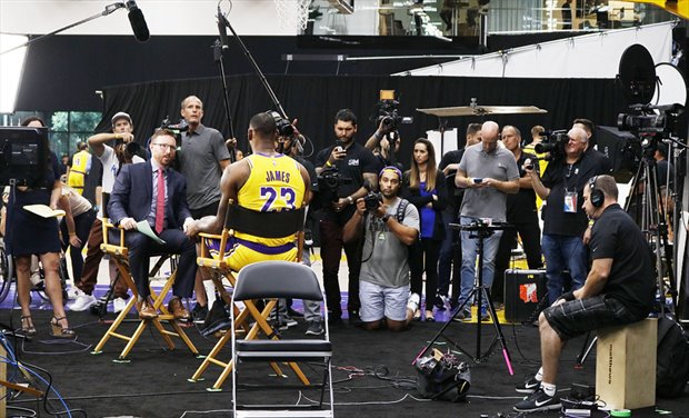 Interés mayúsculo ante el debut de LeBron con Lakers