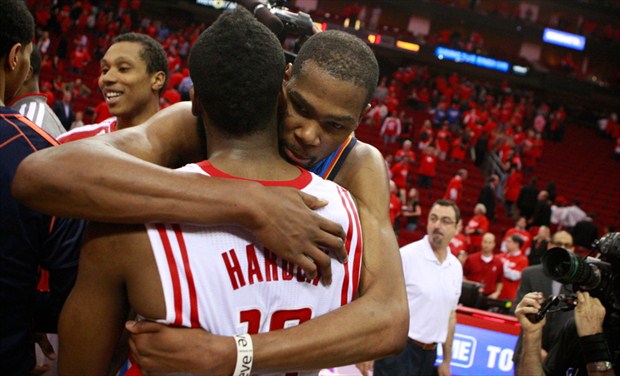 Durant y Harden resultaron decisivos en los triunfos de Warriors y Rockets