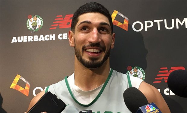China deja de emitir los partidos de Celtics tras las críticas de Kanter